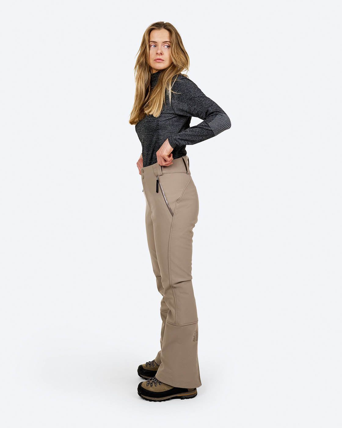 The Mountain Studio CLOTHING - Women - Outerwear - Pant Mountain Studio *25W* P-4 W W. 2L Stretch Ski Pants