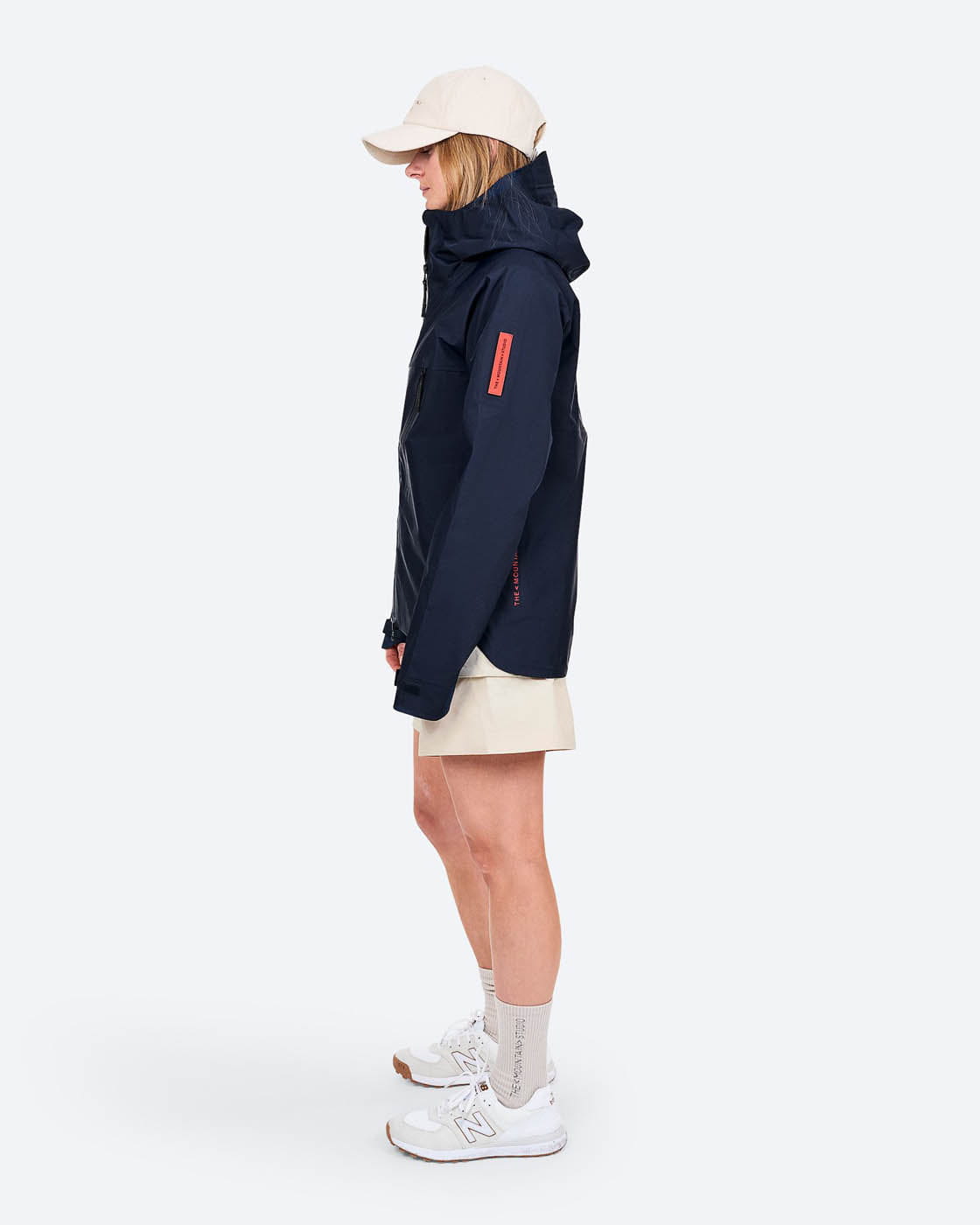 The Mountain Studio CLOTHING - Women - Outerwear - Jacket Mountain Studio *26S* W. Alp 3 Light Shell Jacket