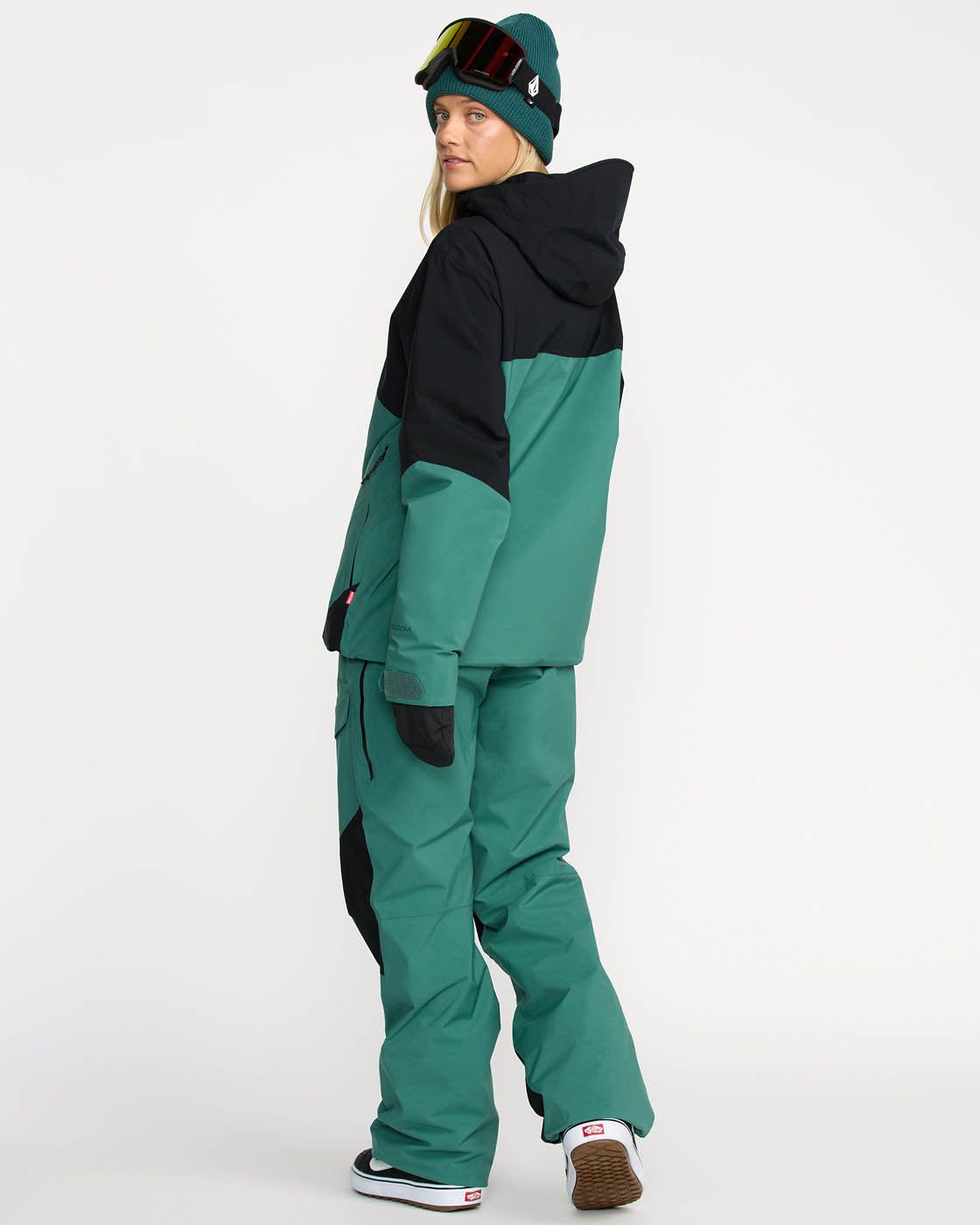 Volcom CLOTHING - Women - Outerwear - Jacket Volcom *25W* W AT Stretch Gore-Tex Jacket