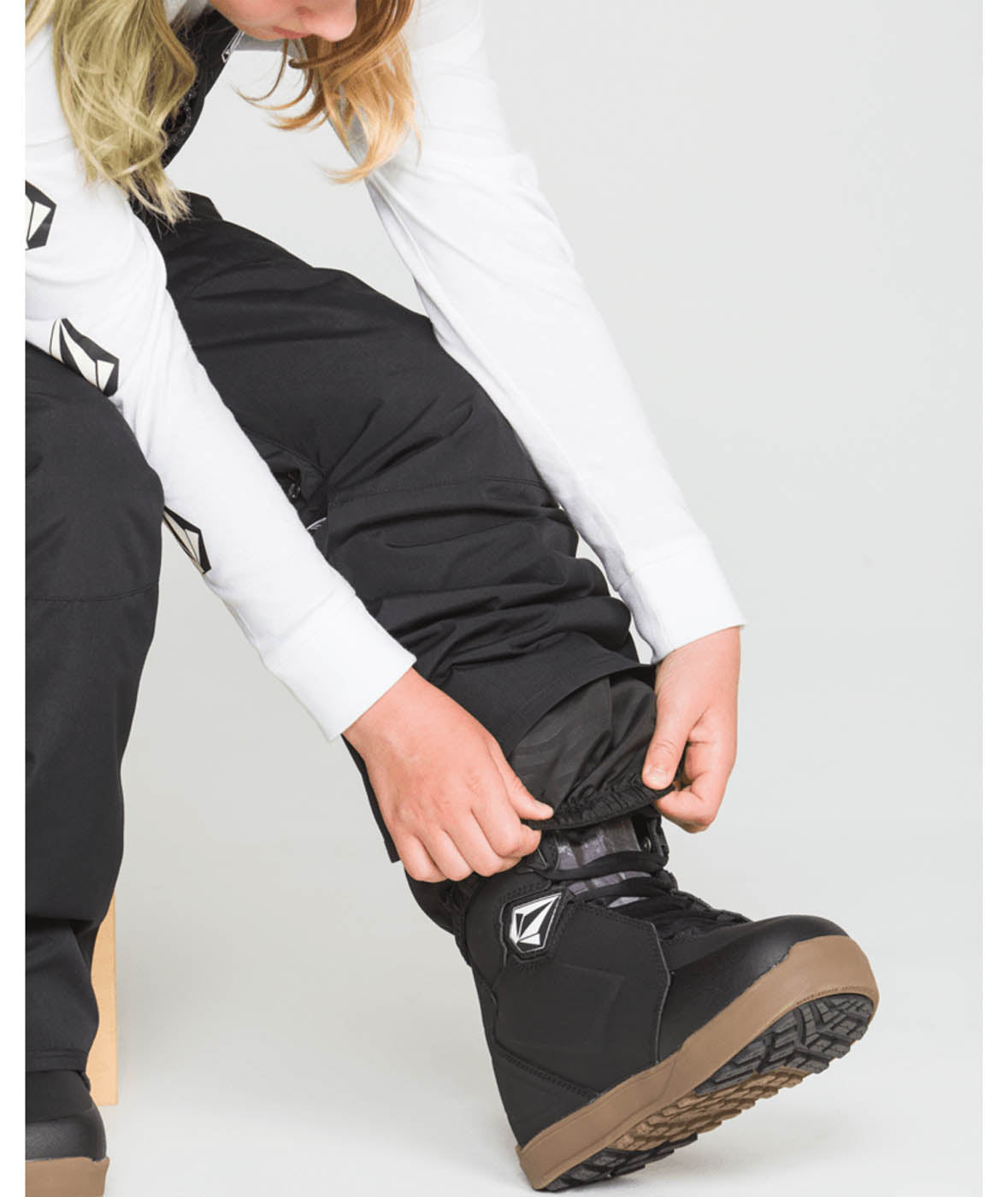 Volcom CLOTHING - Kids - Outerwear - Pant Volcom *26W* Youth Barkley Ins Bib Overall