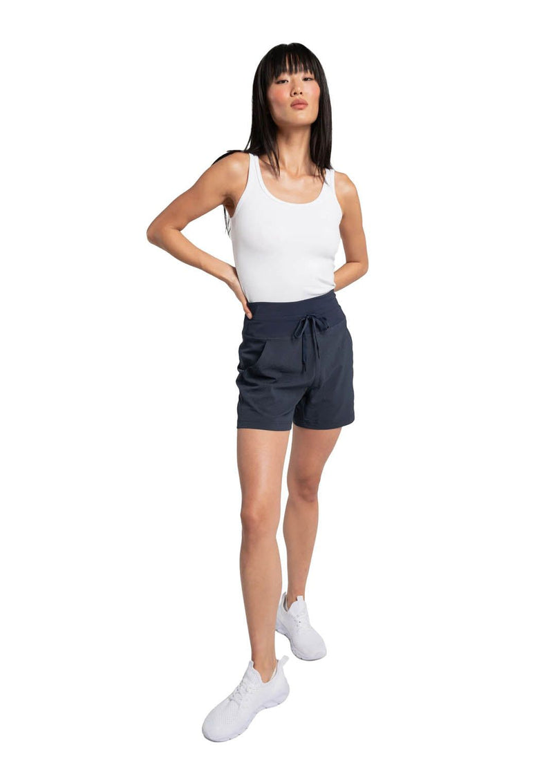 Women's Momentum Short LOLE