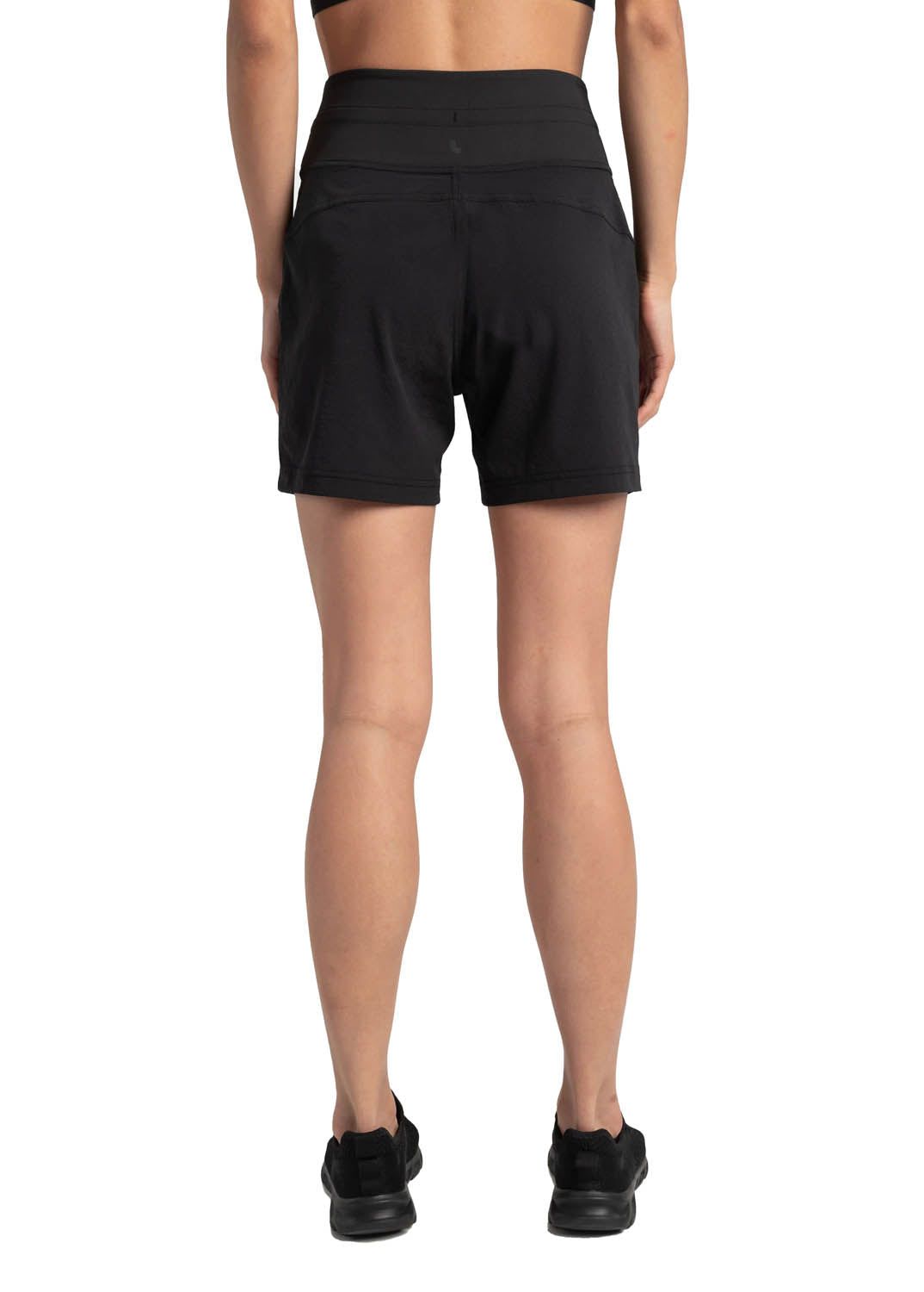 Women's Momentum Short LOLE