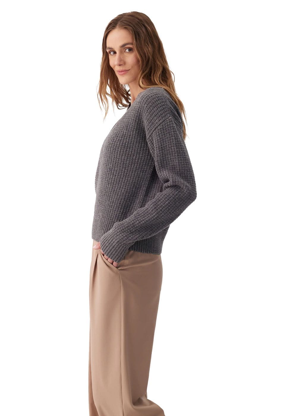 Women's Verdun V-Neck Sweater LOLE