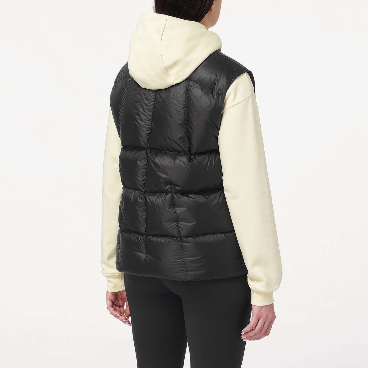 Salomon CLOTHING - Women - Outerwear - Vest Salomon *26W*  Women Outpulse Down Vest