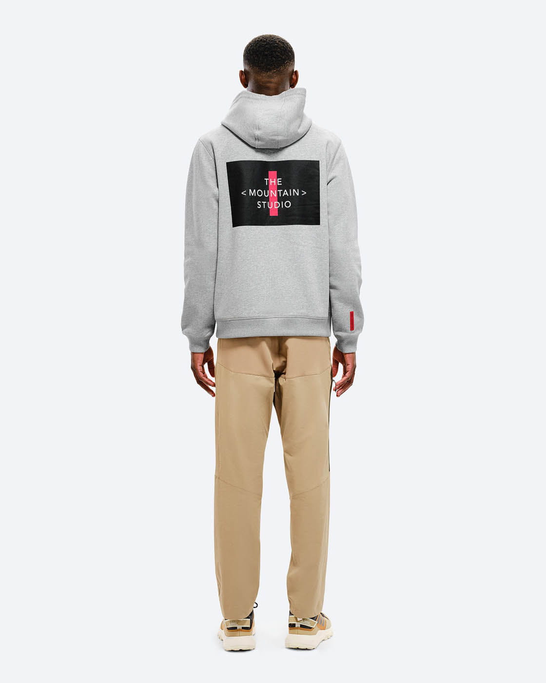 The Mountain Studio CLOTHING - Men - Apparel - Top Mountain Studio *25S*  Organic Cotton Logo Hood
