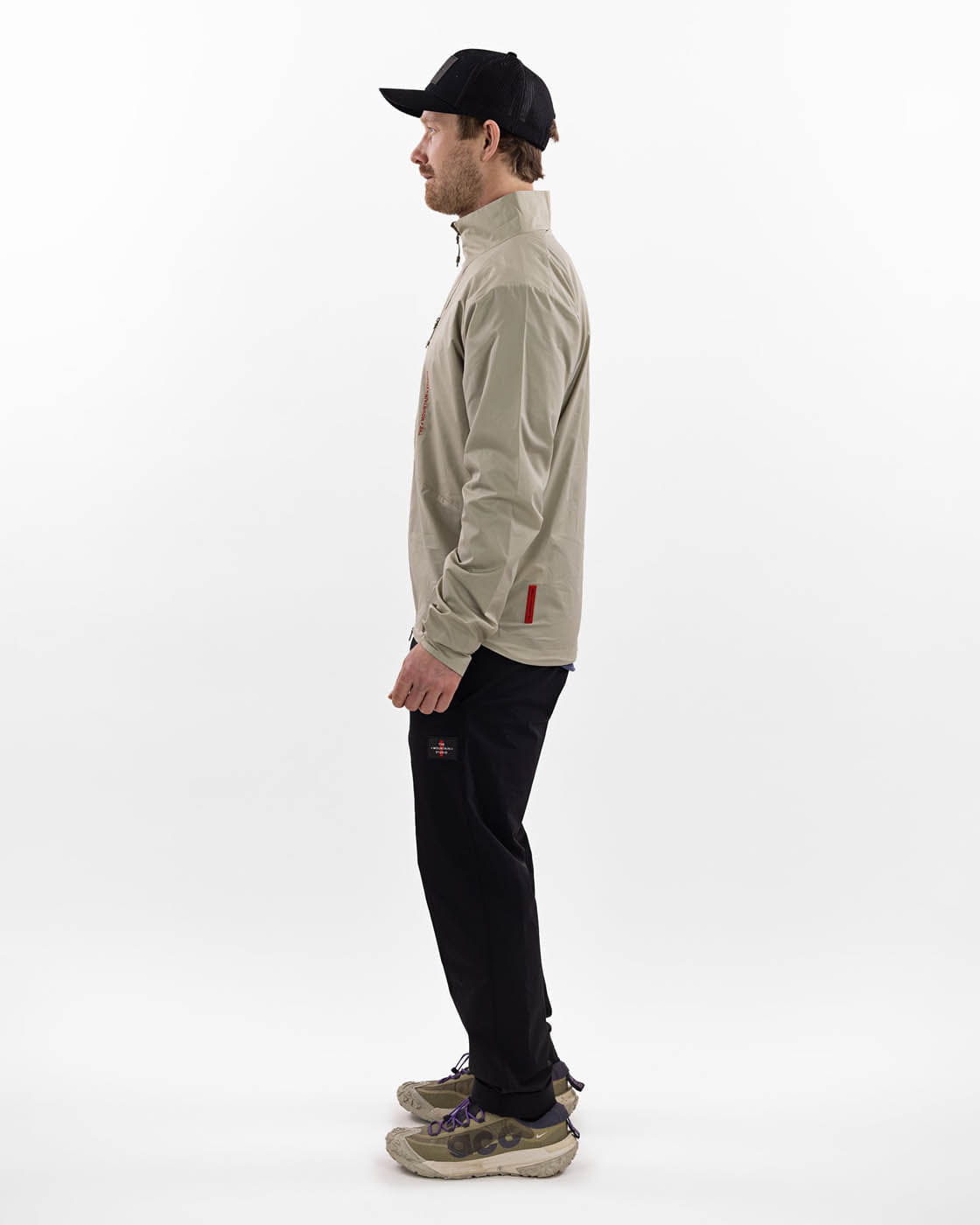 The Mountain Studio CLOTHING - Men - Outerwear - Jacket Mountain Studio *26S*  Pertex Light Windbreaker Jacket