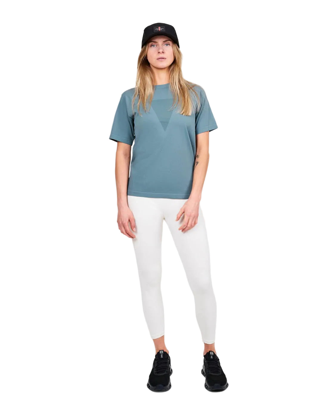 The Mountain Studio CLOTHING - Women - Apparel - Top Mountain Studio *26S*  W. Two Tone Tech T-Shirt