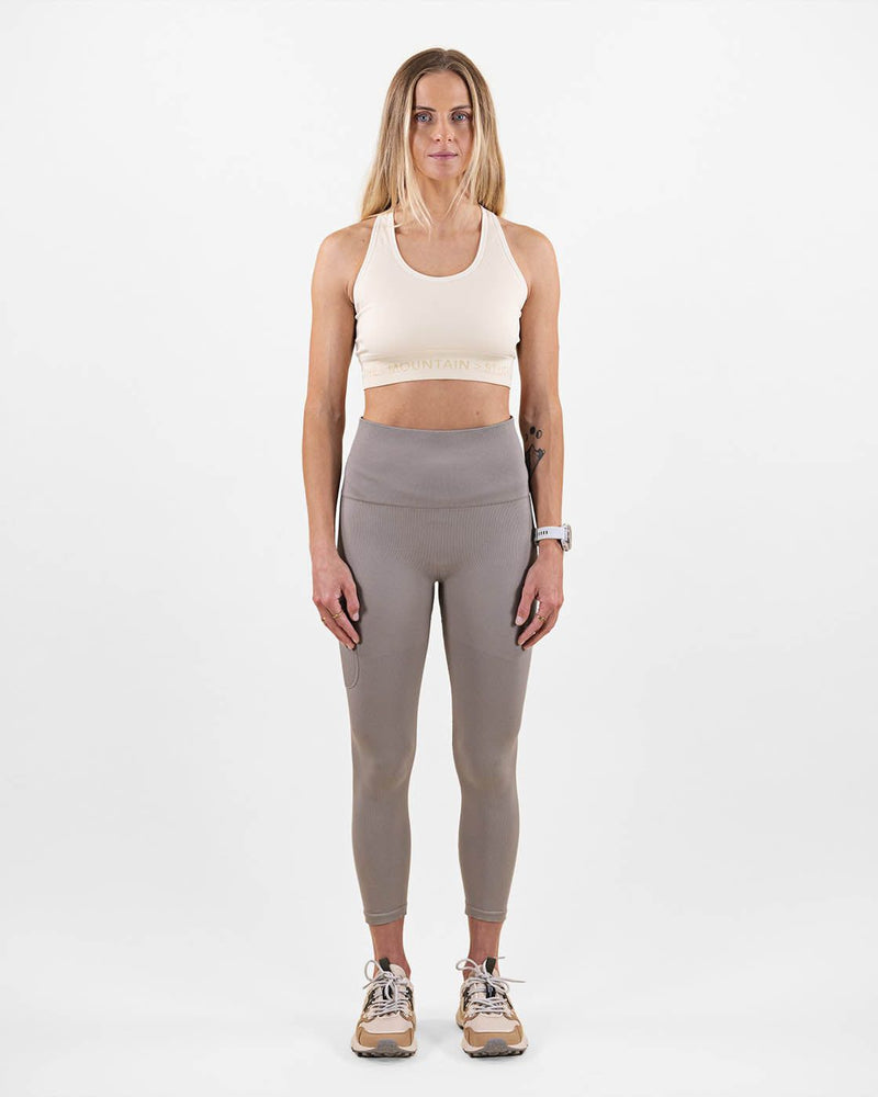 The Mountain Studio Sleeveless Women's Sports Top U-5