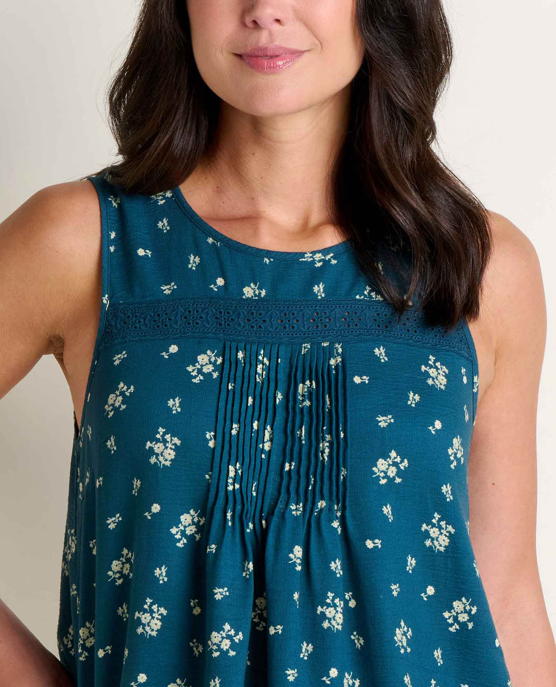 TOAD Sleeveless Top Women's Manzana Pin Tuck Tank
