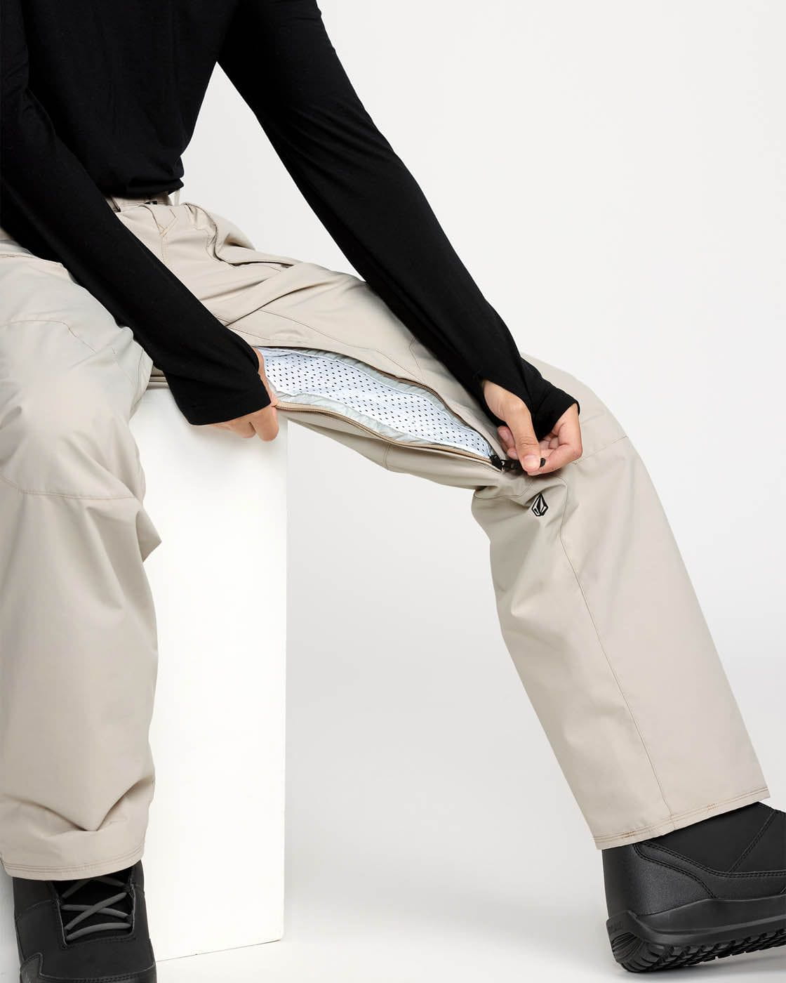 Volcom CLOTHING - Men - Apparel - Pant Volcom *25W* M Roan Pant
