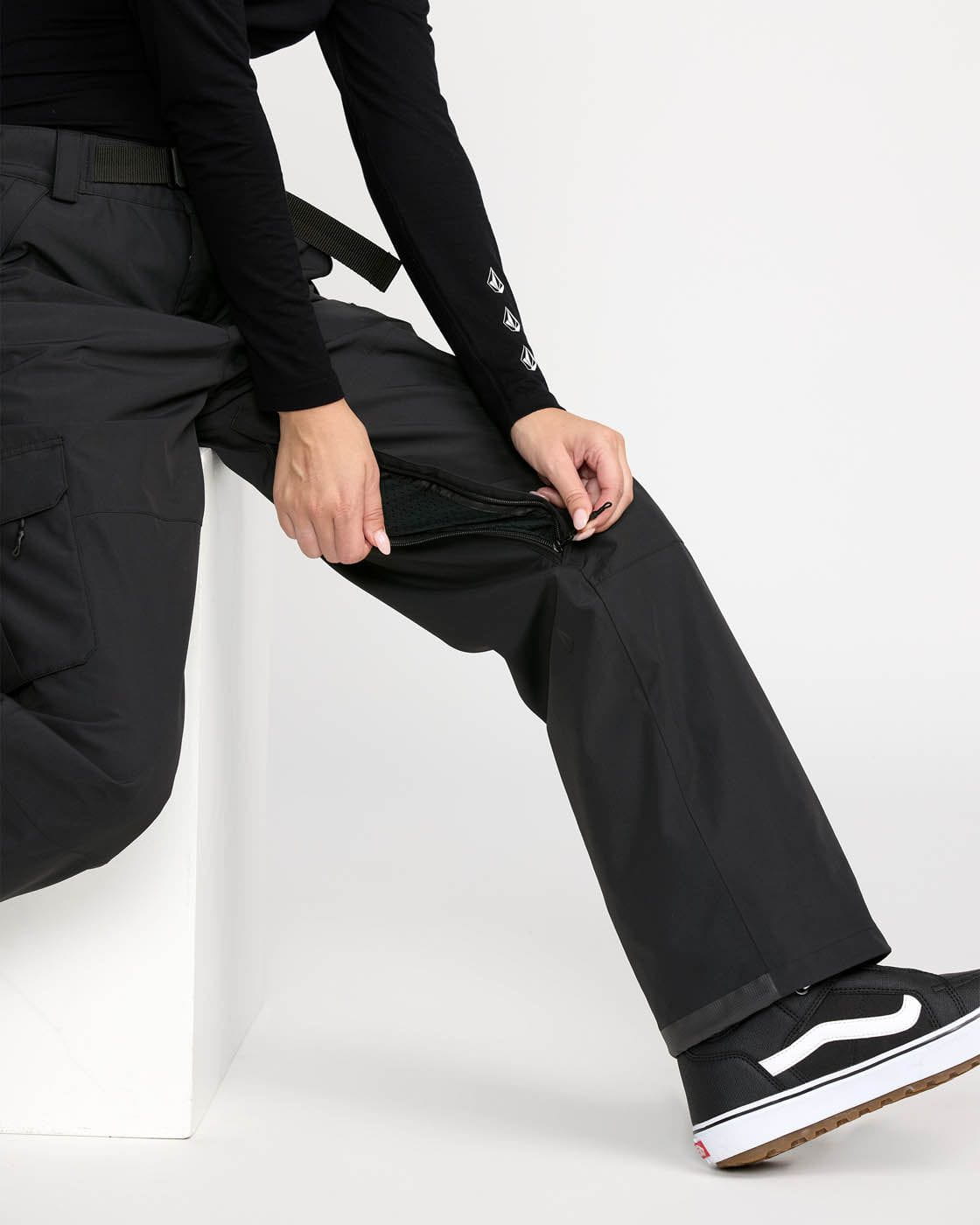 Volcom CLOTHING - Women - Outerwear - Pant Volcom *25W* W Dlm Pant