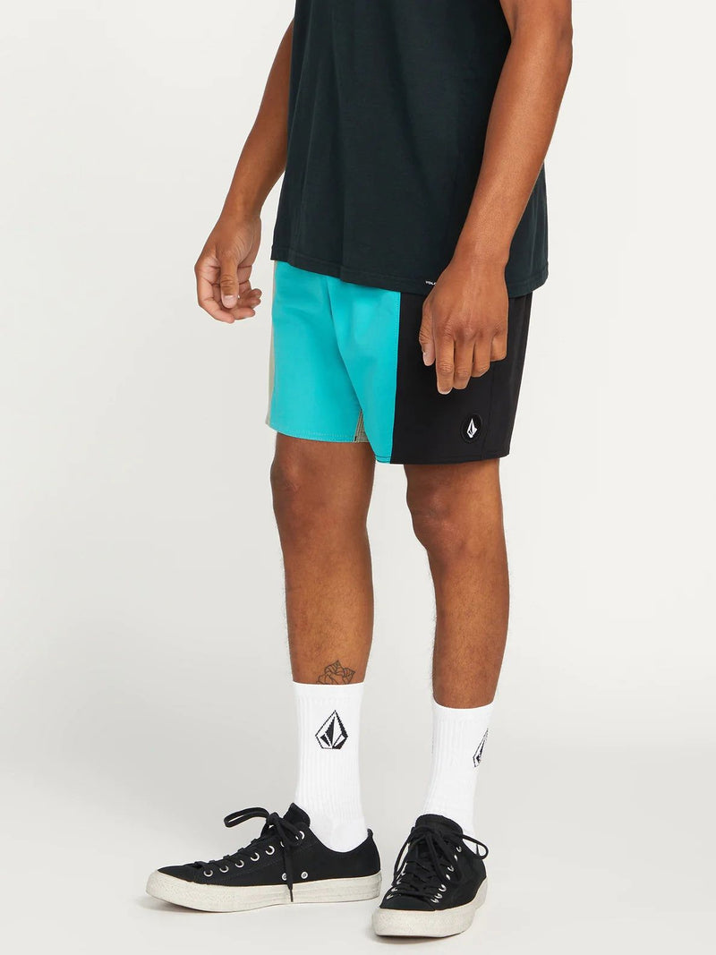 Volcom *23S* Men's Lido Liberators 17 Volcom